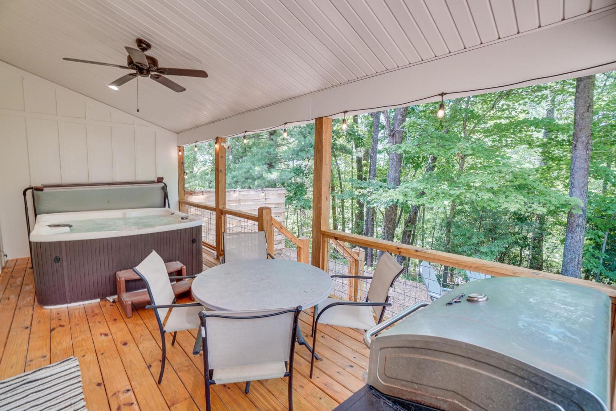 Stunning Helen Getaway With Hot Tub And Ev Charger! 빌라 외부 사진